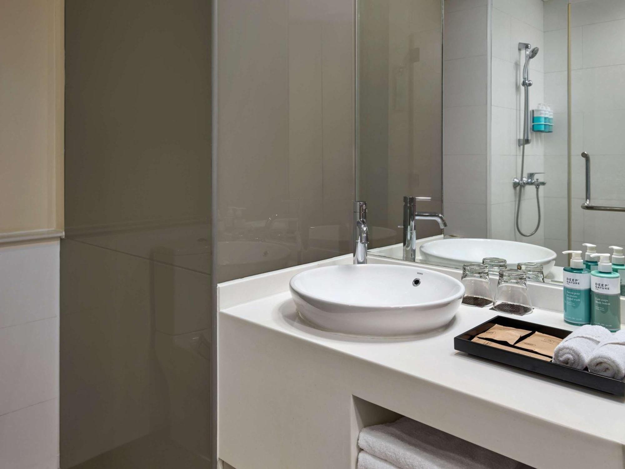 Novotel Living Saigon South Ho Chi Minh-staden Exteriör bild