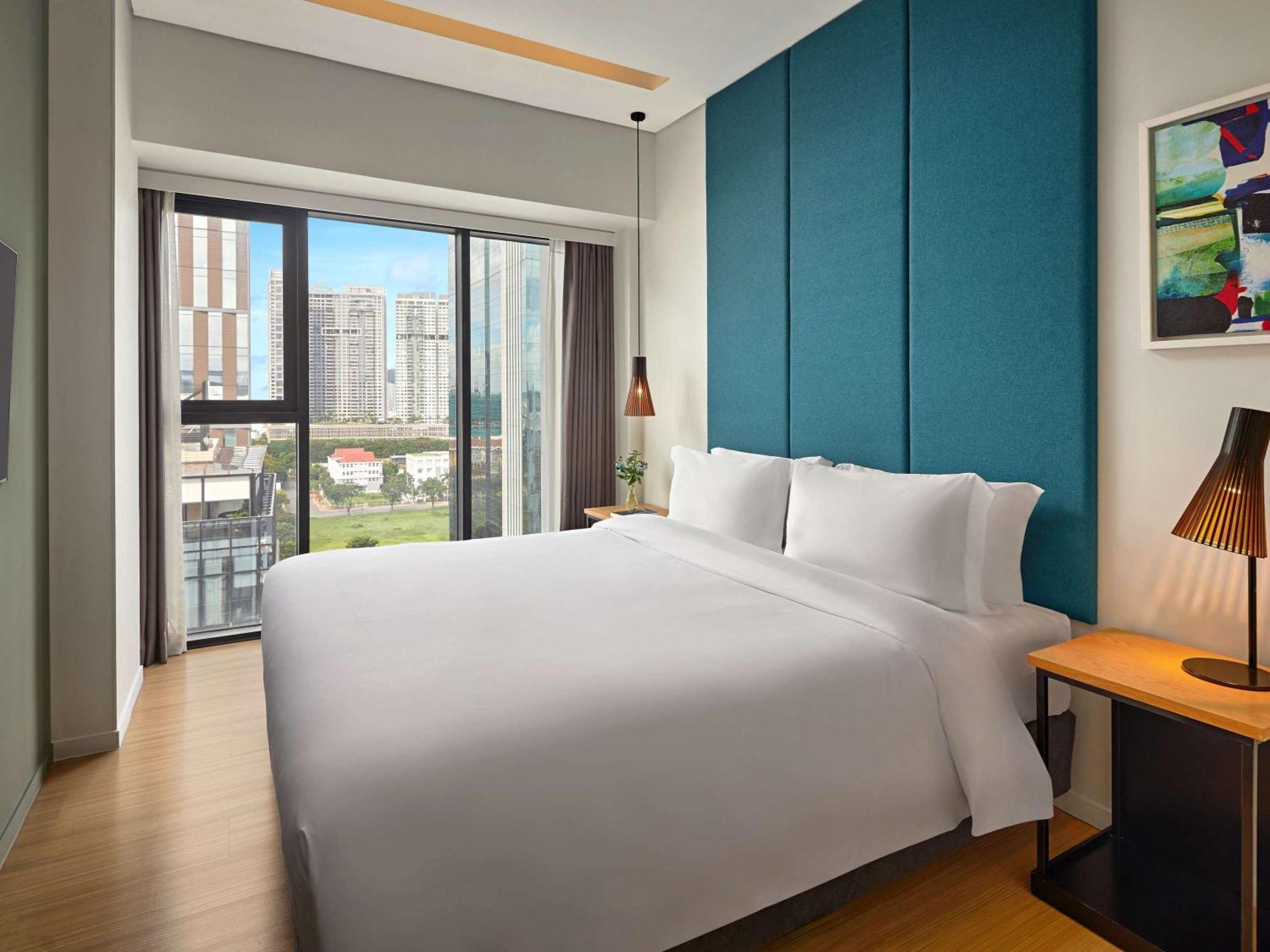 Novotel Living Saigon South Ho Chi Minh-staden Exteriör bild