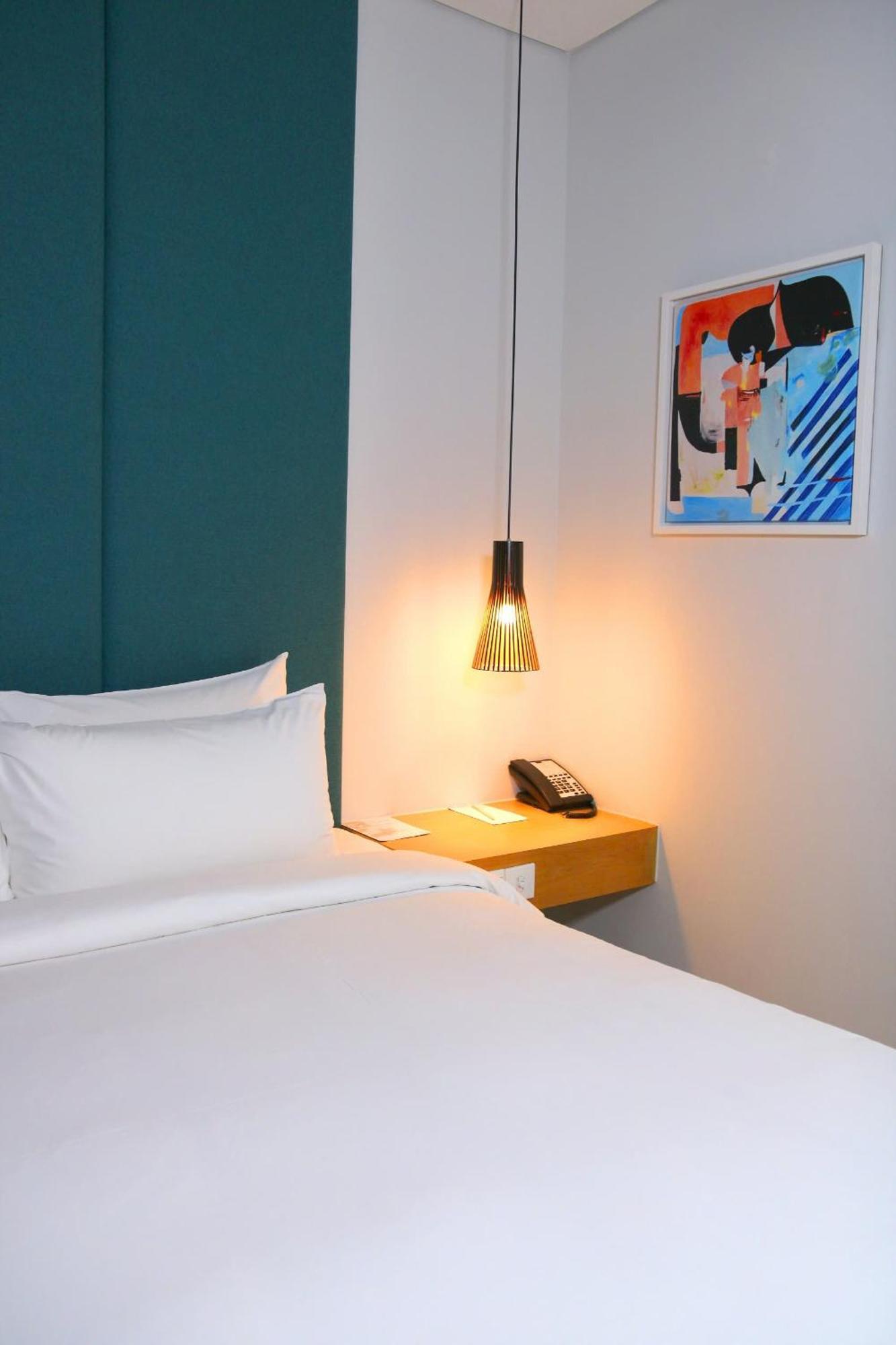 Novotel Living Saigon South Ho Chi Minh-staden Exteriör bild